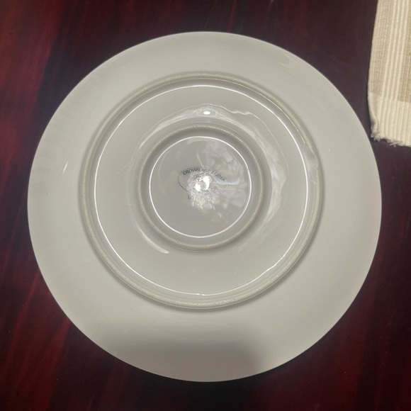 Crown Victoria Lovelace Gravy/Sauce Bowl - Picture 4 of 9